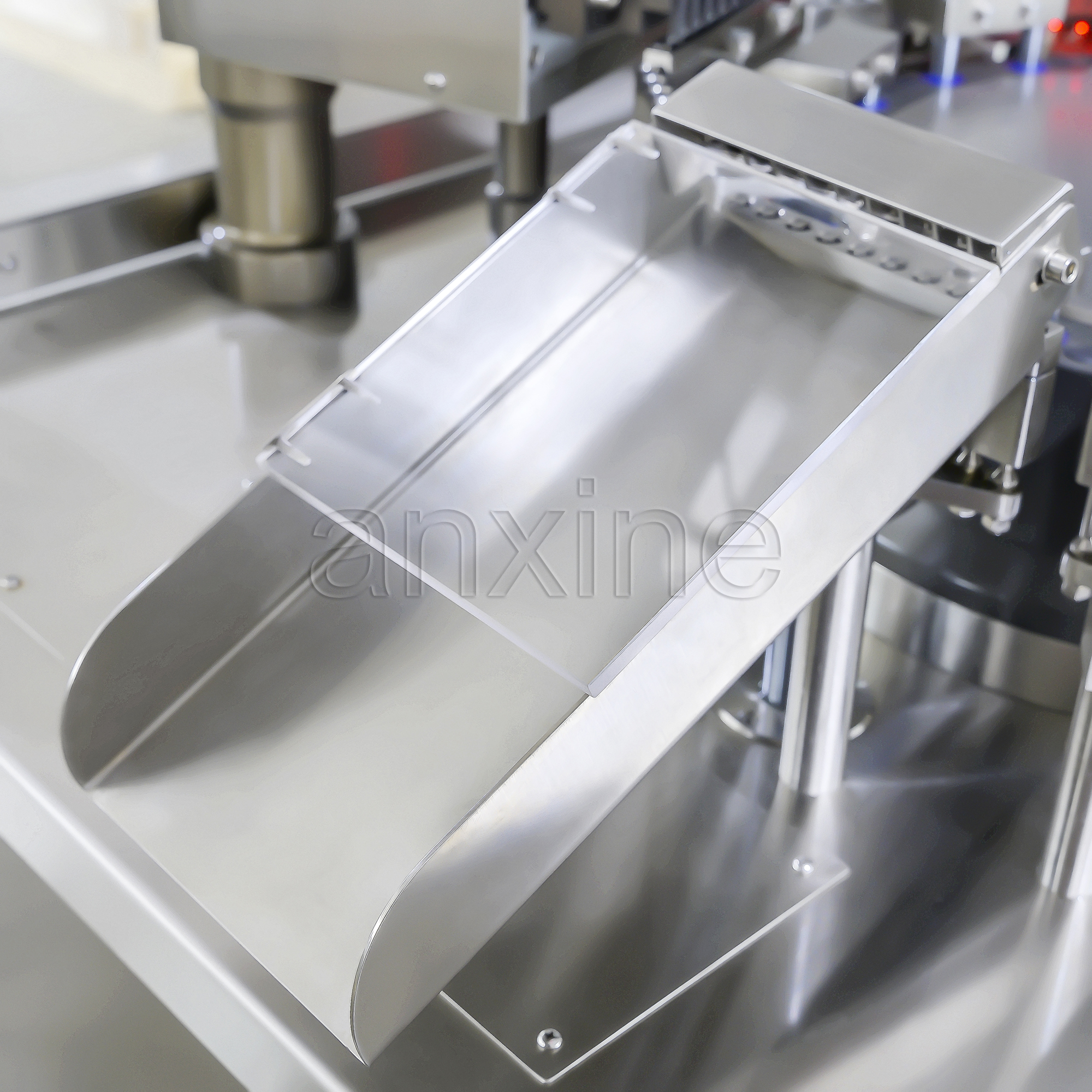 Automatic Liquid Capsule Filling Machine NJP-500L