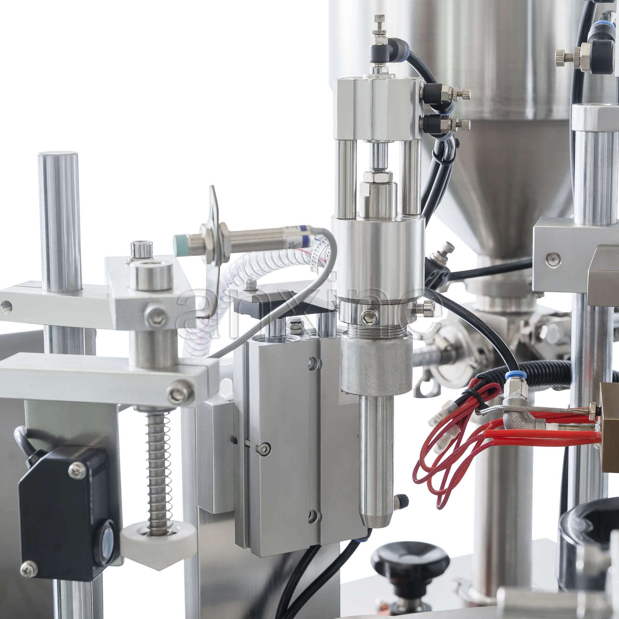 tube filling machine