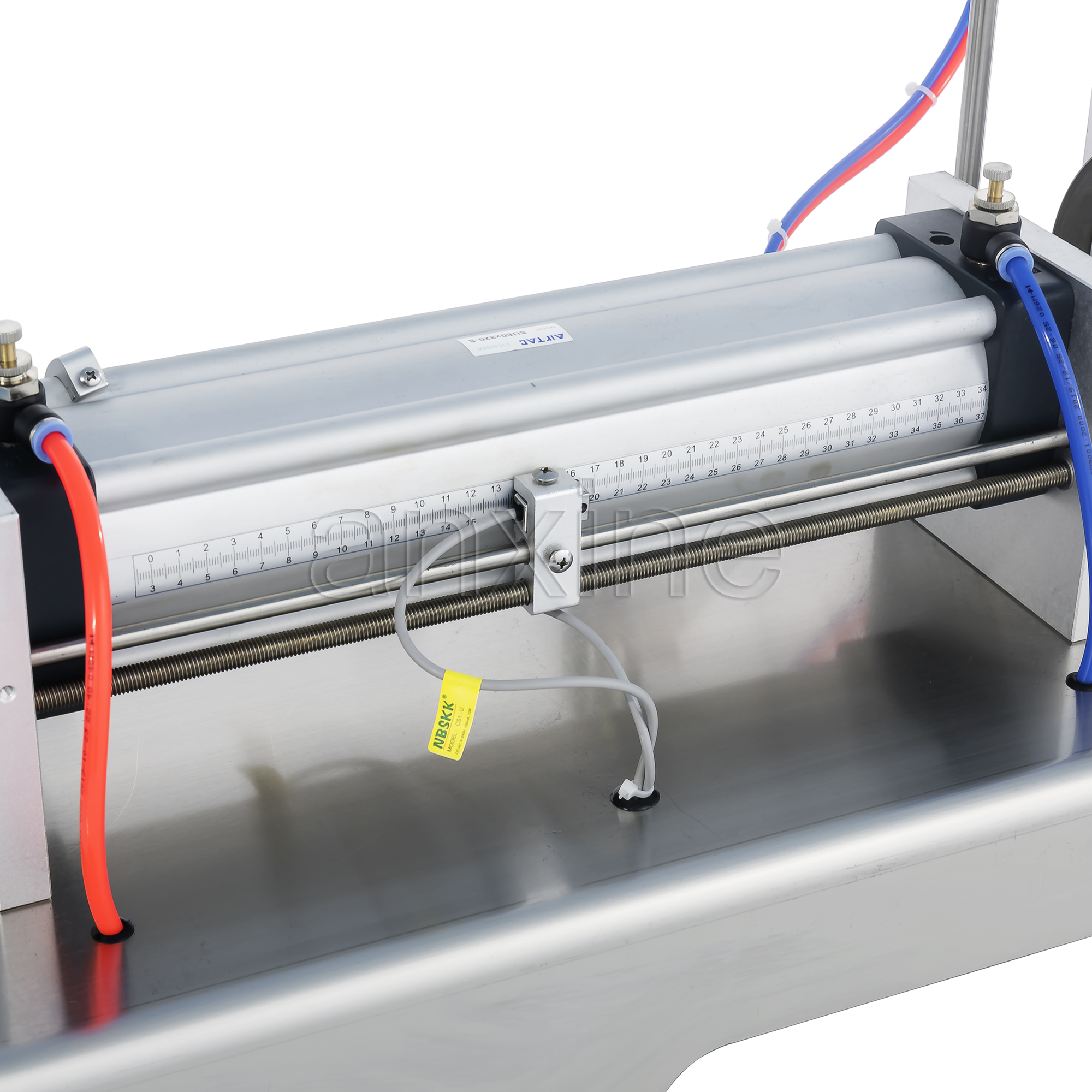 small liquid filling machine