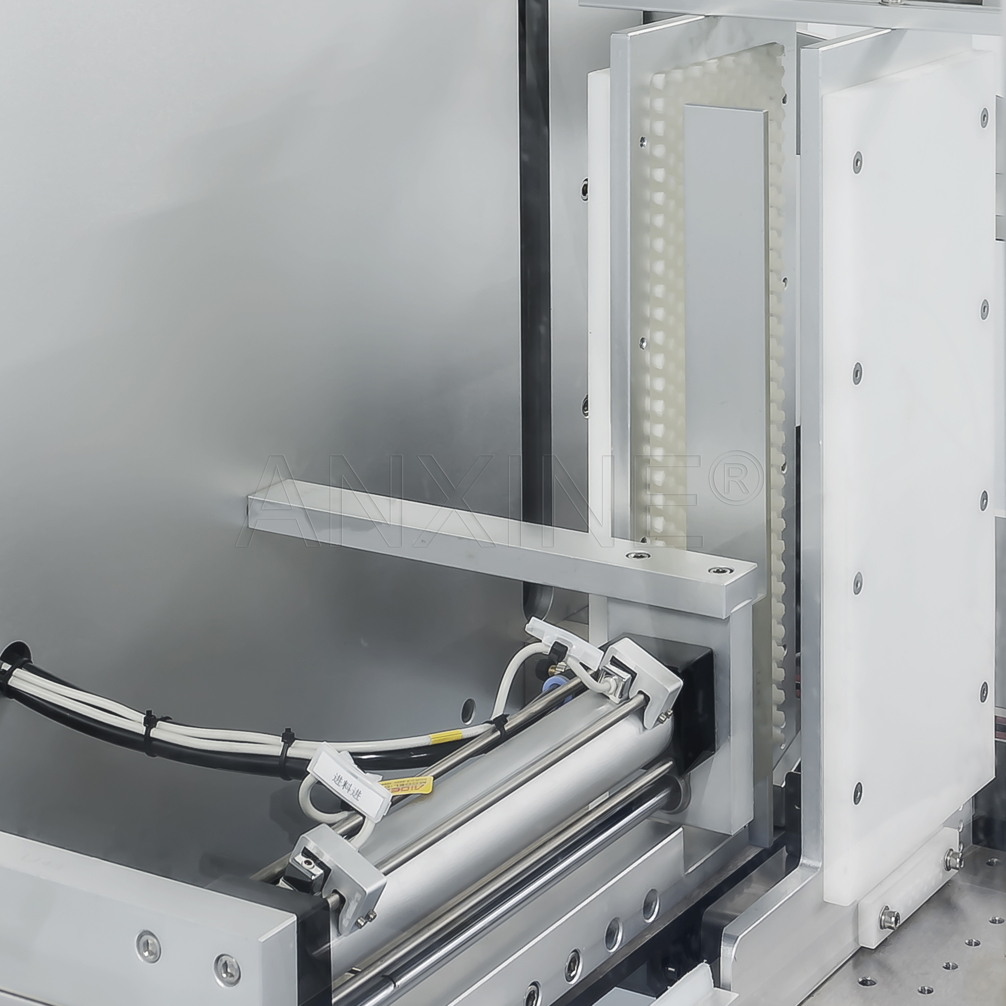 overwrapping machine