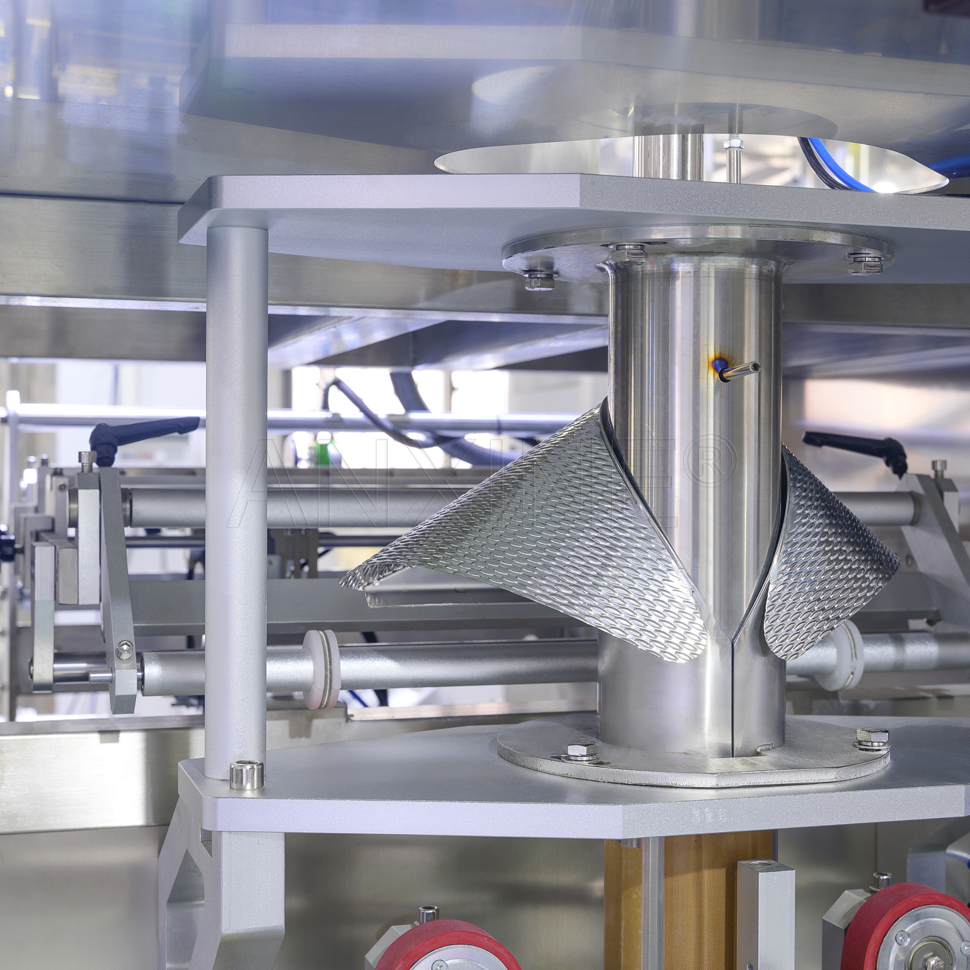 pouch filling machine