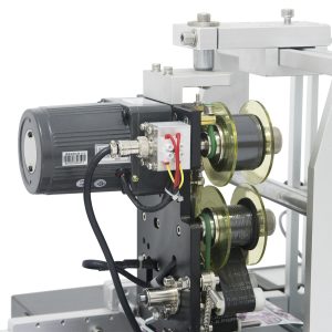 Semi Automatic Round Bottle Labeling Machine T-41311