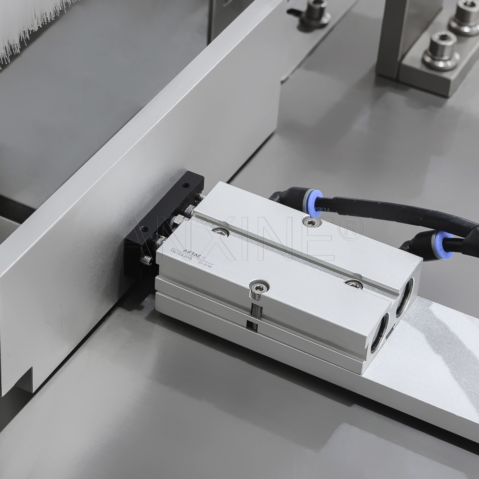 automatic overwrapping machine